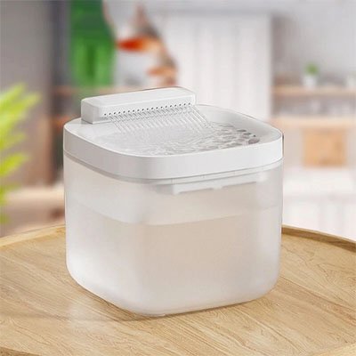 fontaine a eau chat petit format