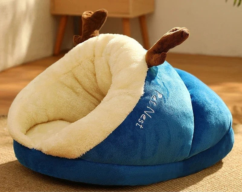 maison pour chat bleu